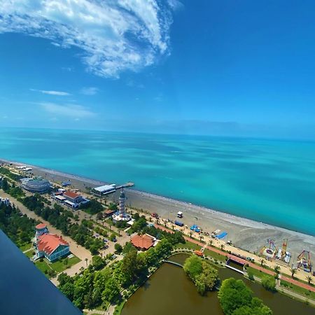 Orbi City Batumi Sea View Aparthotel Eksteriør billede